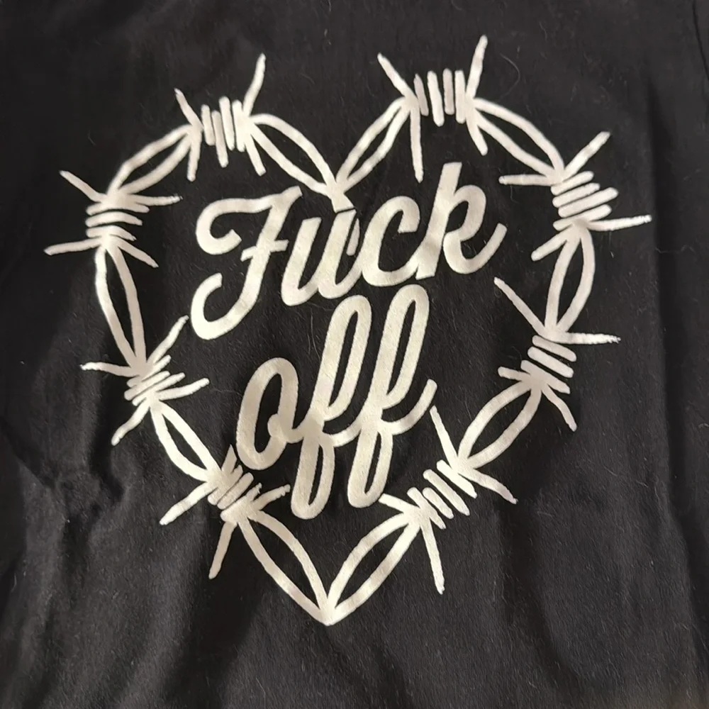 F of tee - Picture 3 of 3